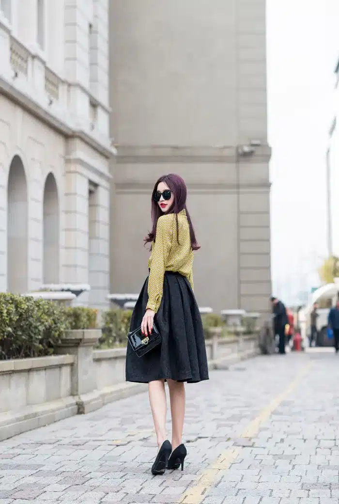 EXOTAO Autumn Retro High Waist Skirt Women Elegant Female Jacquard Mini Pleated Skirts Knee-Length Saias A-line Red Jupe 2017 17