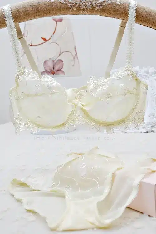 Free shipping Bra & Brief Sets Flower gauze lace embroidery ultra-thin transparent sexy bra underwear set navy blue black 54