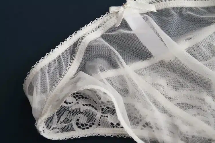 CINOON Fashion sexy bra set underwear intimates embroidery lace temptation black red and white bride small bra underwear set 28