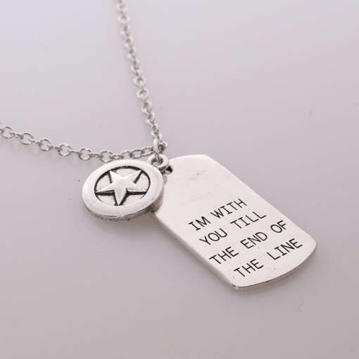 Kapten Ameerika kaelakee tsitaadiga "I'm with you till the end of the line", käsitsi tembeldatud, kilbi logoga