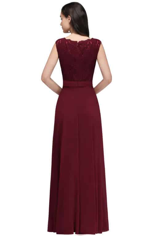 Burgundia värvi elegantne peokleit pitsist ülaosaga ja šifoonist seelikuga, varrukateta kujundus.