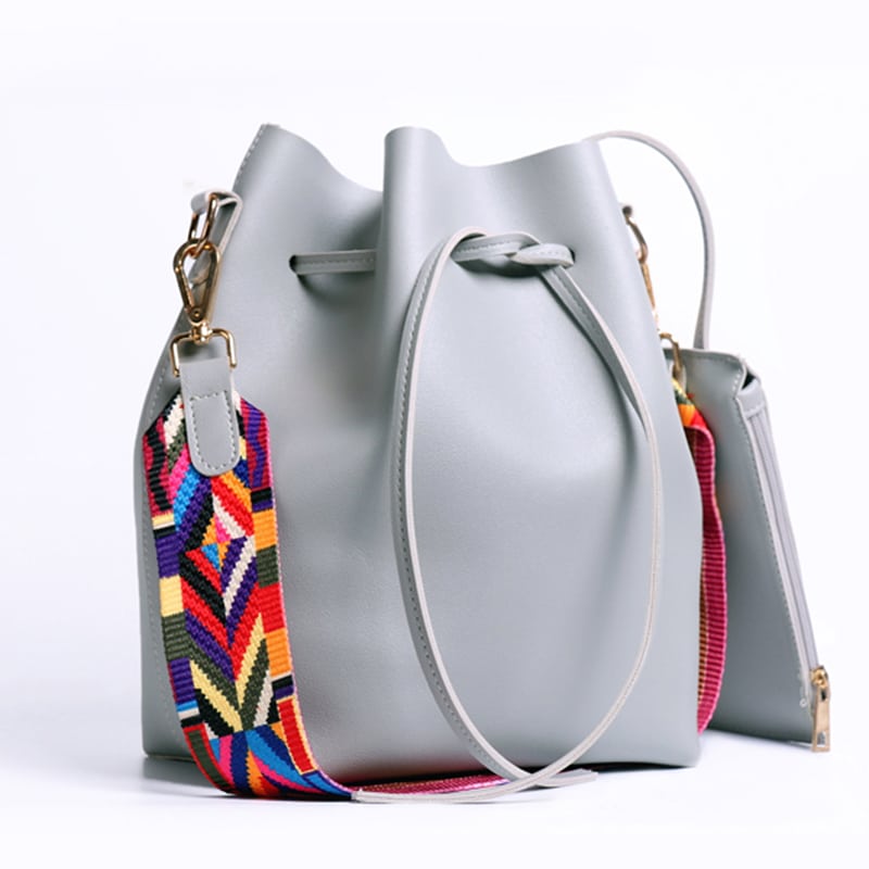 hall kunstnahast crossbody kott värvilise mustrilise sangaga