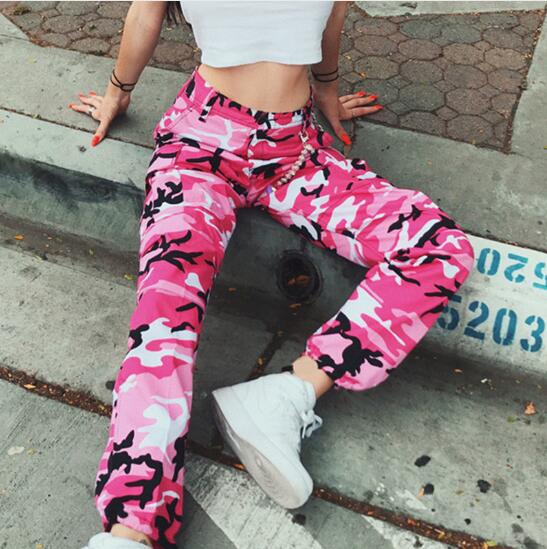 Oranžid ja roosad laigulised meeste ja naiste cargo püksid, kvaliteetne hip-hop streetwear stiilis jogger mudel.