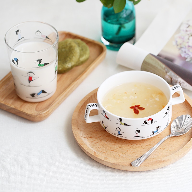 Valge viieosaline komplekt, mis sisaldab erineva suurusega taldrikuid, kaussi, kuumakindlat klaaskruusi, kuldsete detailidega söögipulki ja puulusikat. Sobib kasutamiseks ahjus, mikrolaineahjus, nõudepesumasinas ja külmkapis, välja arvatud söögipulgad ja lusikas.
