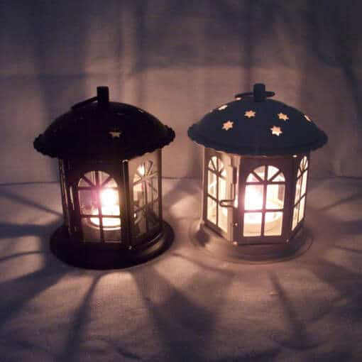 Romantiline must latern küünlaalusena, sobib Euroopa romantilise stiili pulmade ja kodu kaunistamiseks.
