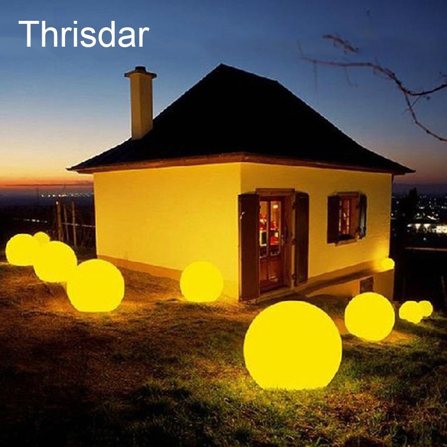 Laetav puldiga RGB värviline LED ujuv pall valgustab basseini, IP68 veekindel väli- ja aiavalgusti.