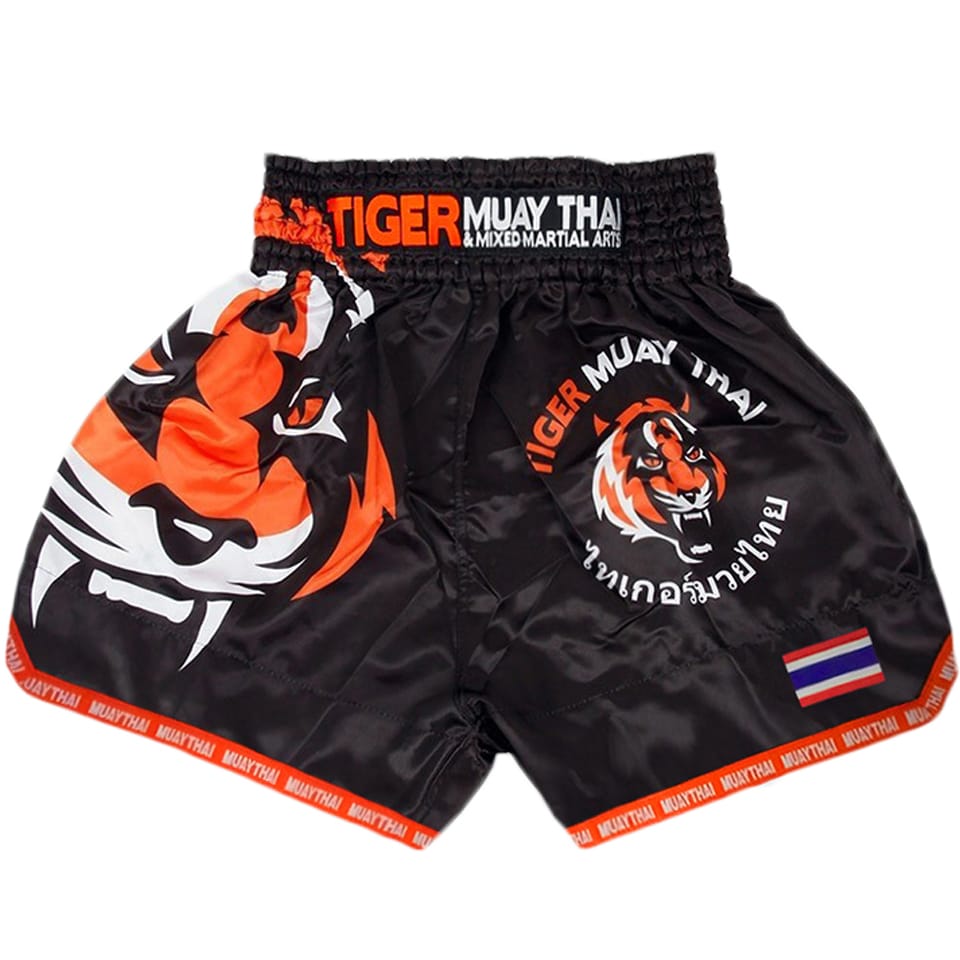 Mustad poksipüksid tiigrimustriga, sobivad Muay Thai ja MMA treeninguteks.