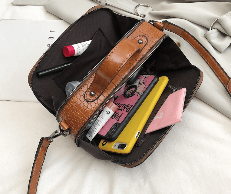 Lihtsad crossbody kotid | kujundav pilt e-kaubamaja pildikogust