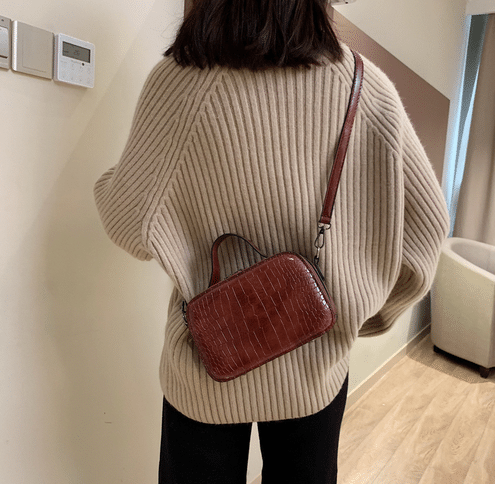 Lihtsad crossbody kotid | kujundav pilt e-kaubamaja pildikogust