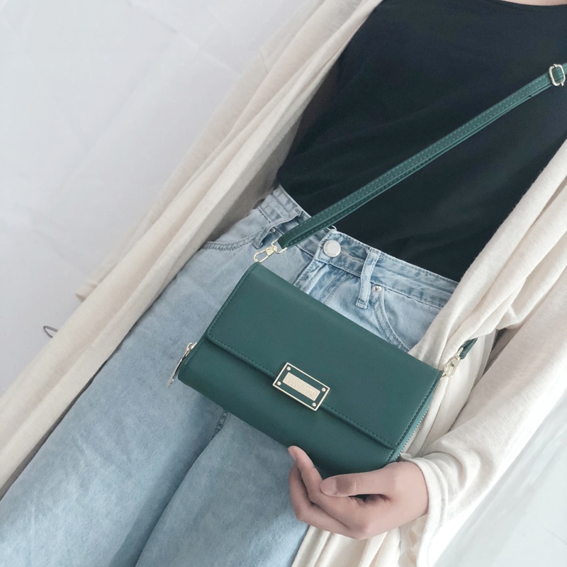Lihtne kandiline crossbody kott, suur mahutavus, mitmeotstarbeline disain naistele.