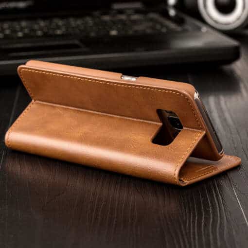 Musubo luksuslik nahast kaaned Samsung Galaxy S9 Plus ja iPhone X jaoks, seisva funktsiooniga.