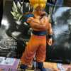 Goku figuriin "Dragon Ball Z" sarjast, seistes dünaamilises võitlusstardis.