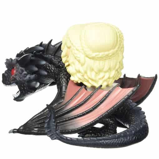Daenerys Targaryen draakoni seljas