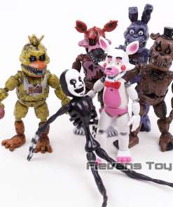 Grupipilt erinevatest 'Five Nights at Freddy's' kujukestest, millel on värvides kollane, roosa ja must, näidates unikaalset detaili ja isikupära. Kujukesed seisavad valgel taustal, andes fookuse nende erksatele ja hirmutavatele disainidele.