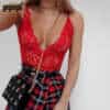 soodne pitsiline body naistele valge taustaga