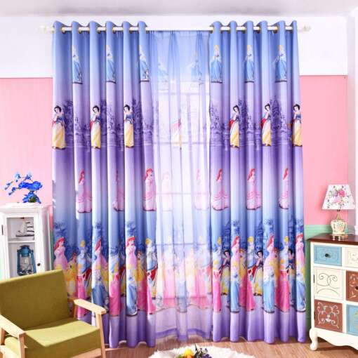päevakardin disney printsessidega roosas toonis kaunistatud ikooniliste tegelastega nagu lumivalgeke ja belle