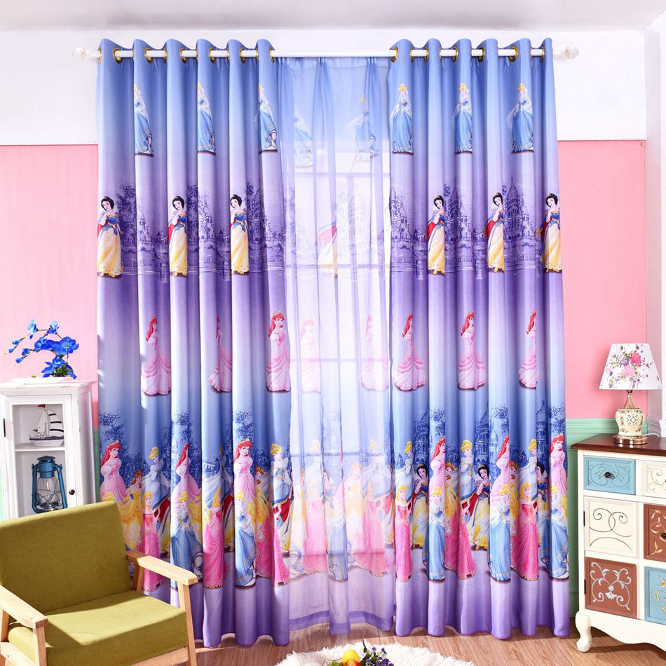 päevakardin disney printsessidega roosas toonis kaunistatud ikooniliste tegelastega nagu lumivalgeke ja belle