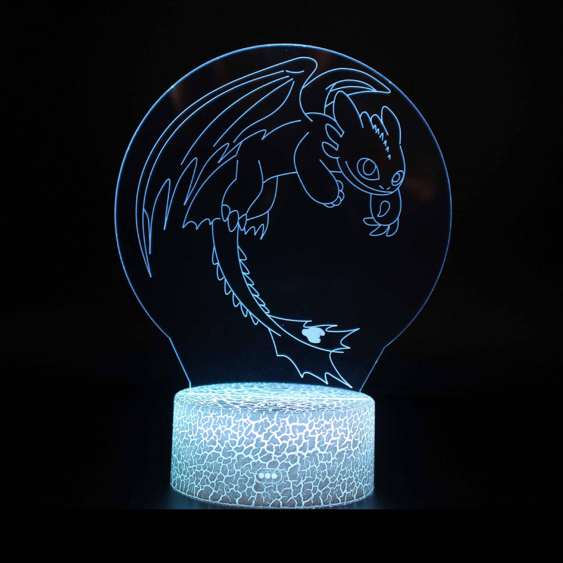 LED lamp Toothless mustas toonis, sisselülitatud olekus, paistmas pimeduses, detailne draakoni disain, sobilik kodudekoratsiooniks