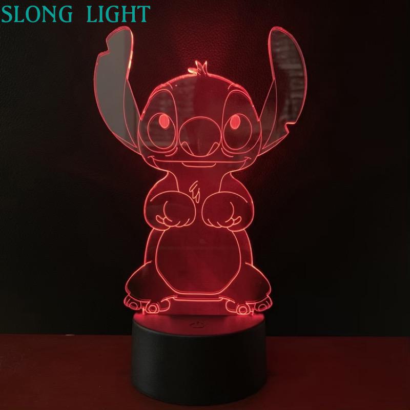 3D lamp Stitch sinise ja roosa värvilahendusega tegelaskujuna, millel on säravad LED-tuled