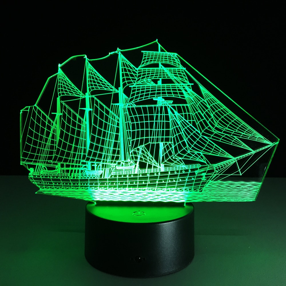 3D lamp laevakujuline valgusti pimedas ruumis
