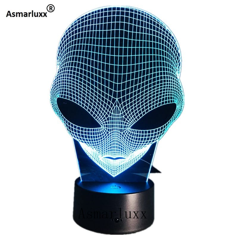 3d lamp tulnukas kumamas mitmevärviliselt pimedas toas