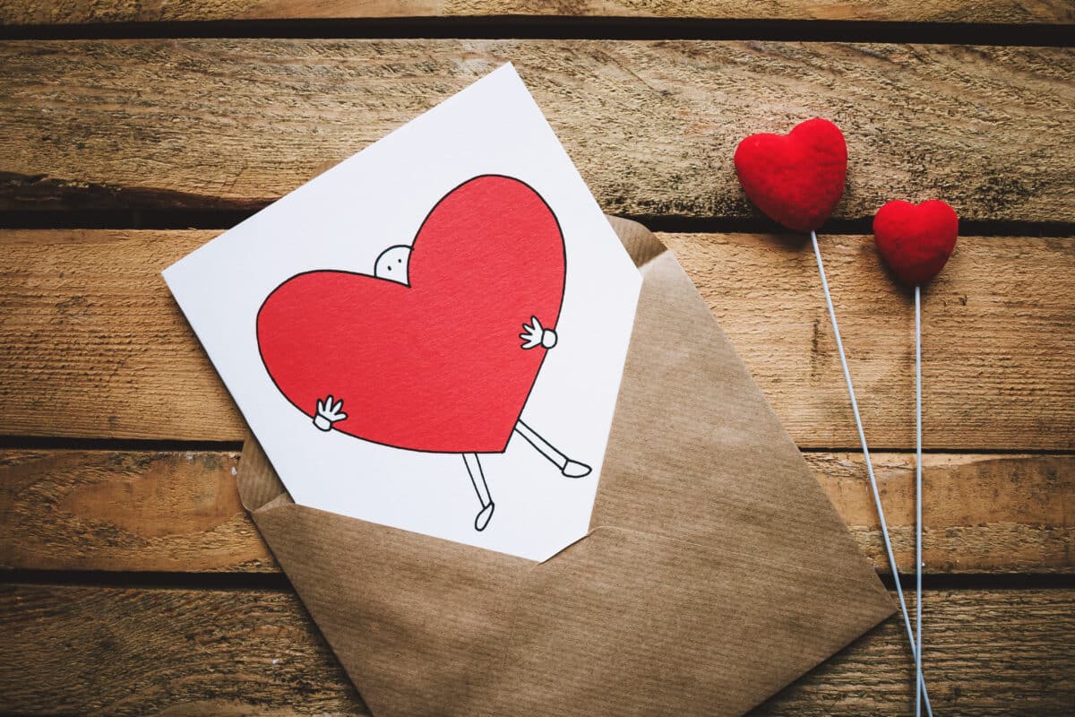 Kuidas tähistada Valentinipäeva? | E-pood Tootemaailm Valentinipäeva kaart südamega ja dekoratiivsed südamed