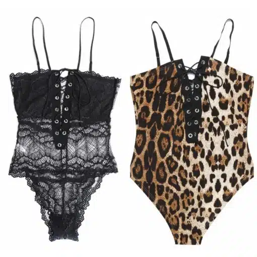seksikas body musta värvi polüester spandex materjalist modell seljas suurus s