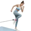 mustad vastupidavad fitness rihmad treeninguks valgel taustal