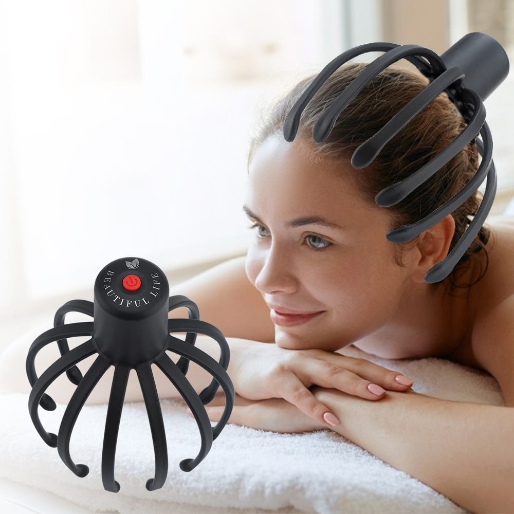 naine naudib musta elektrilist peanaha masseerijat, millel on kaheksa painduvat haru
