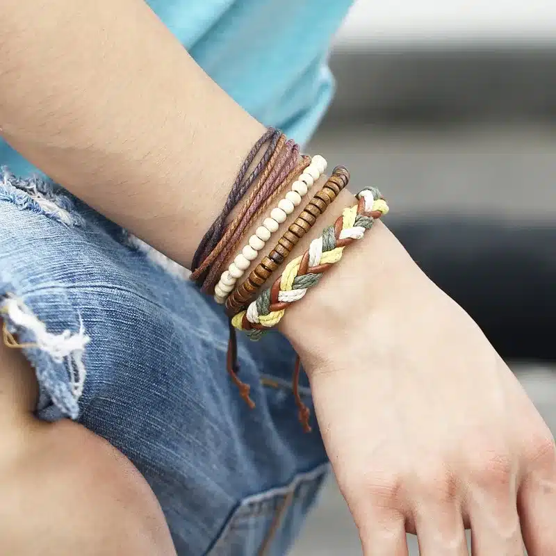2017 New Brinco Rock Leather Bracelet Men Jewelry Wood Bead Bracelets For Women Vintage Punk Bracelets & Bangles Christmas Gift 40