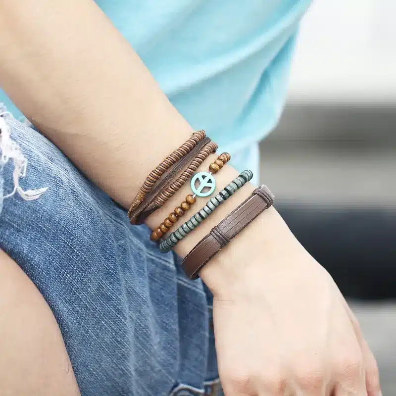 2017 New Brinco Rock Leather Bracelet Men Jewelry Wood Bead Bracelets For Women Vintage Punk Bracelets & Bangles Christmas Gift 42