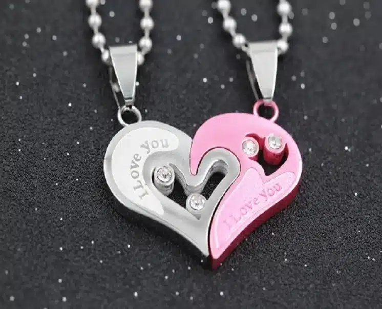Mens Stainless Steel Chain Black Heart Love Necklaces for Couples Korean Ladies Fashion Trendy Paired Suspension Pendants Model 43