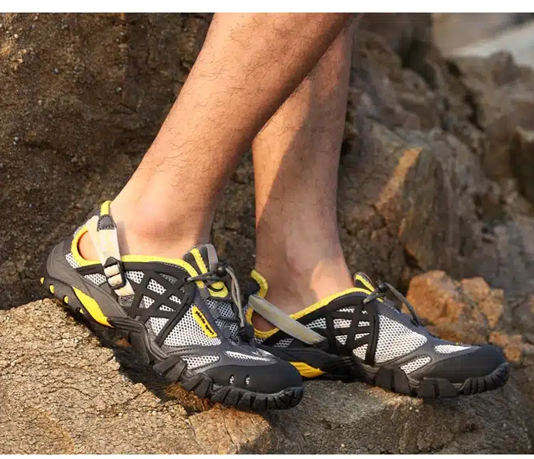 2017 Men Outdoor Sneakers Breathable Hiking Shoes Big Size Men Women Outdoor Hiking Sandals Men Trekking Trail Water Sandals 30