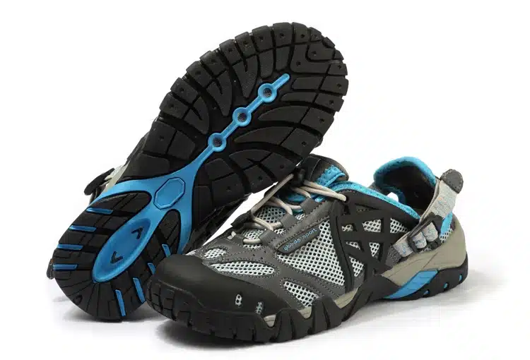 2017 Men Outdoor Sneakers Breathable Hiking Shoes Big Size Men Women Outdoor Hiking Sandals Men Trekking Trail Water Sandals 45