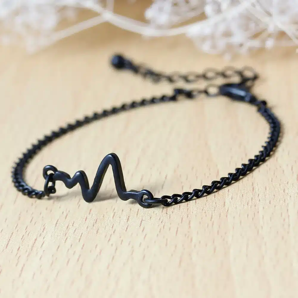 8SEASONS 3 Colors Heart Beat Heartbeat Rhythm Chain Bracelet with Dangling Jewelry Bracelets Golden Silver Black Color, 1 Piece 10