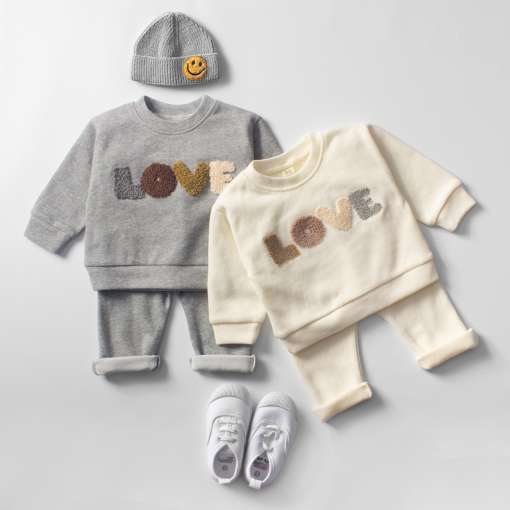 "Love" kirjaga komplekt