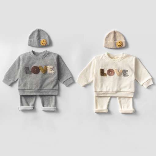 "Love" kirjaga komplekt