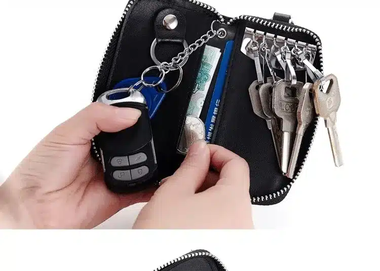 New arrival Genuine leather Men key holder organizer multifunctional women key case wallet ladies Housekeeper 16