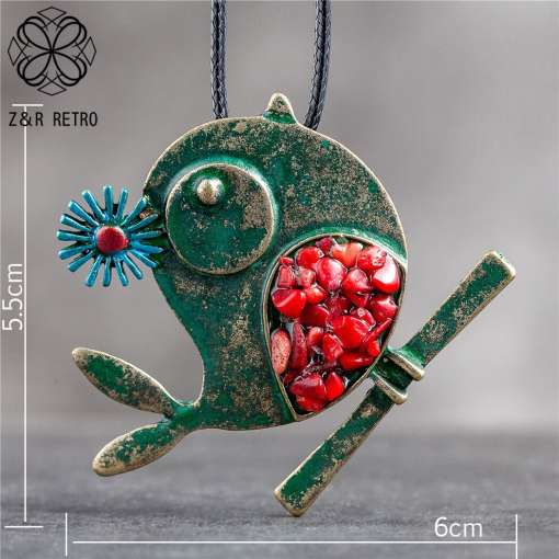 Linnukujulise ripatsiga vintage stiilis kee