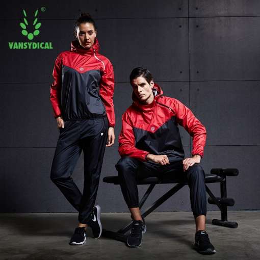 Saunaefektiga dressid sportimiseks