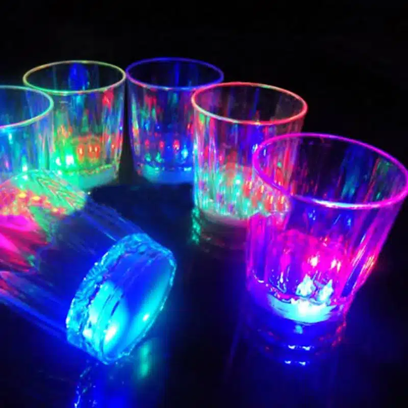 LED tulega shotiklaasid - 6 tk | kujundav pilt e-kaubamaja pildikogust