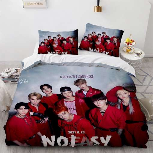 voodipesukomplekt kpop bändi liikmetega, punastes rõivastes