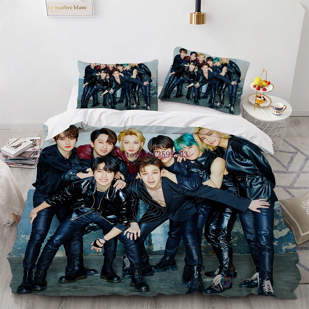 voodipesukomplekt kpop bändi pildiga, sisaldab tekikotti ja padjapüüre