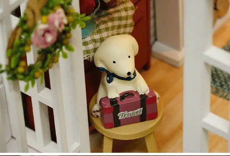 Väike möbleeritud nukumaja meisterdamiseks | kujundav pilt e-kaubamaja pildikogust