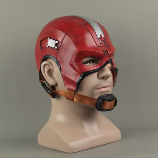 punane mask, millel on mustad ja valged detailid ning lõuarihm