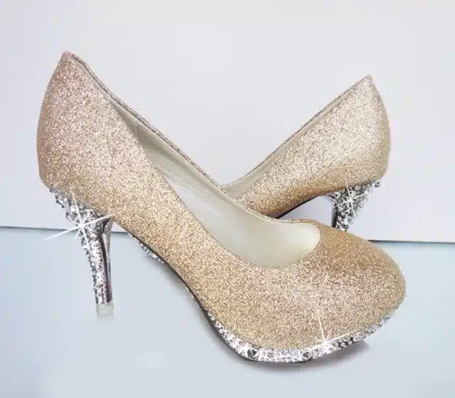 2016 Glitter Wedding Shoes Bridal Evening Party Crystal Red Bottom High Heels Women Shoes Sexy Women's Pumps Bridal Shoes 22