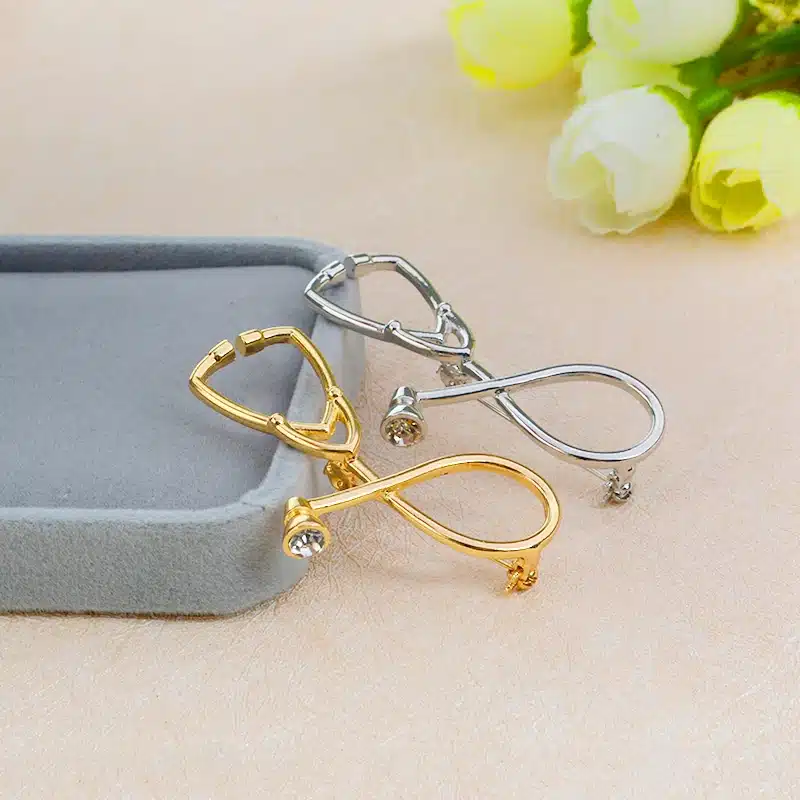 Metal Stethoscope Brooch Pin For Nurse Doctor Physicians Student Shirt Collar Lapel Pins Fashion Medical Jewelry Graduation Gift 17