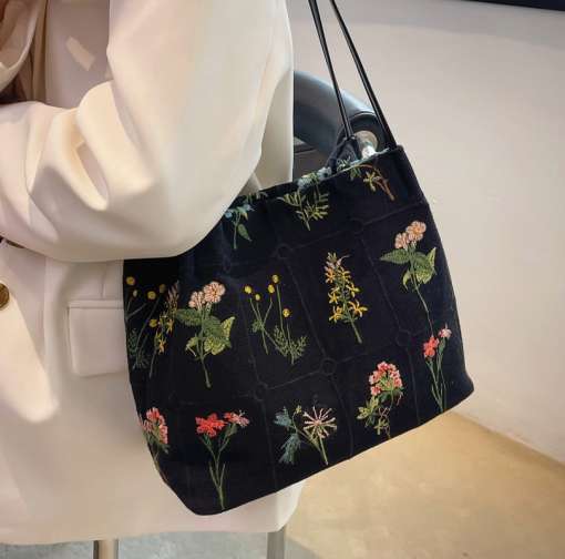 Luxury-Brand-Large-Flowers-Tote-Bag-2022-New-High-quality-Fabric-Women-s-Designer-Handbag-High-2 – saadaval Tootemaailm e-kaubamajas