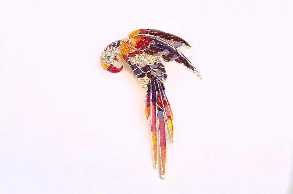 Nice Red Birds Brooch Pin Perfect Enamel Brooches women Birthday Gift Broche Gold Brooches Pins Broches Women Hijab Accessories 29