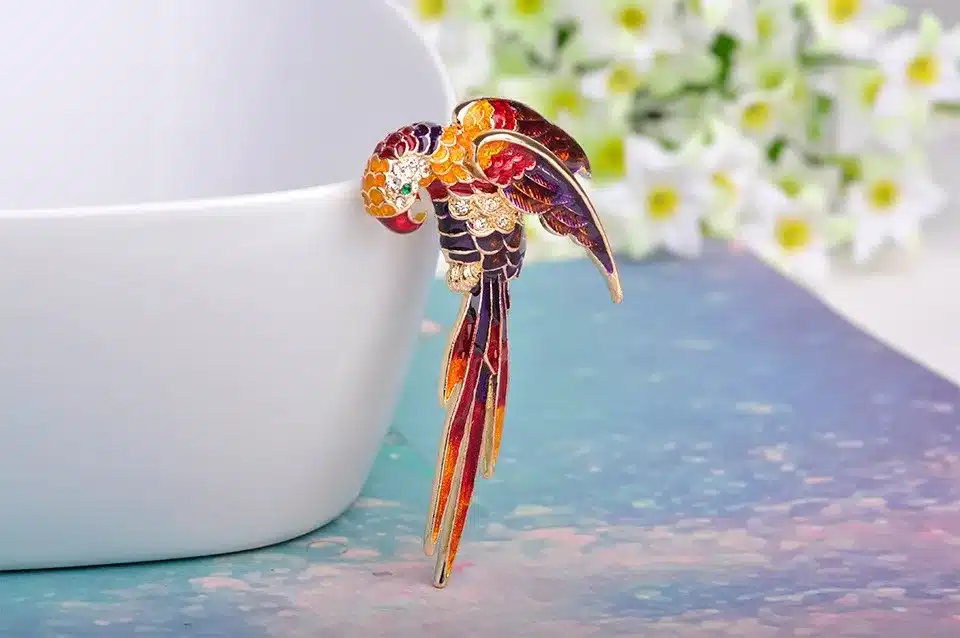 Nice Red Birds Brooch Pin Perfect Enamel Brooches women Birthday Gift Broche Gold Brooches Pins Broches Women Hijab Accessories 28